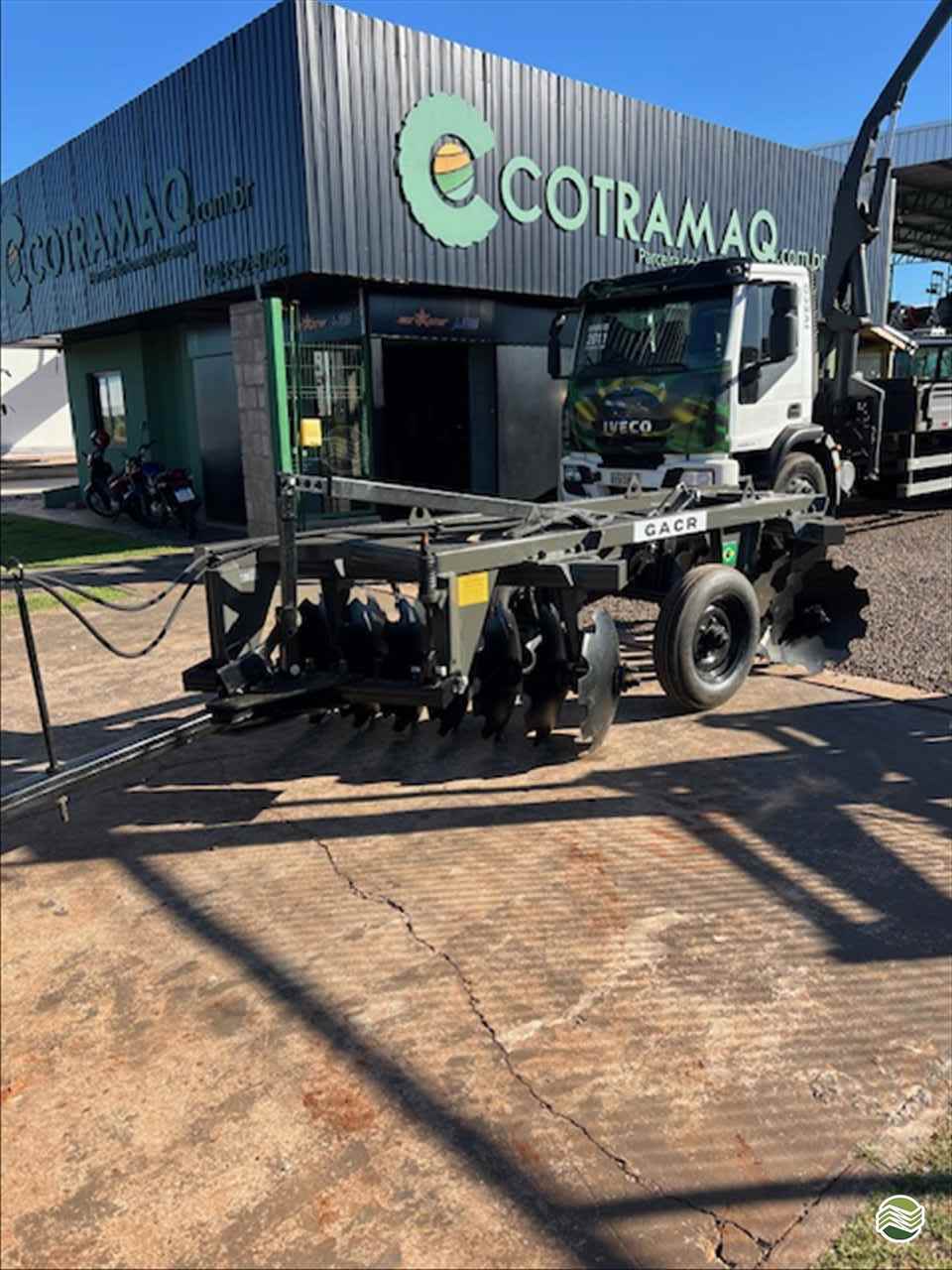 IMPLEMENTOS AGRICOLAS GRADE ARADORA ARADORA 14 DISCOS Cotramaq Tratores GOIOERE PARANÁ PR